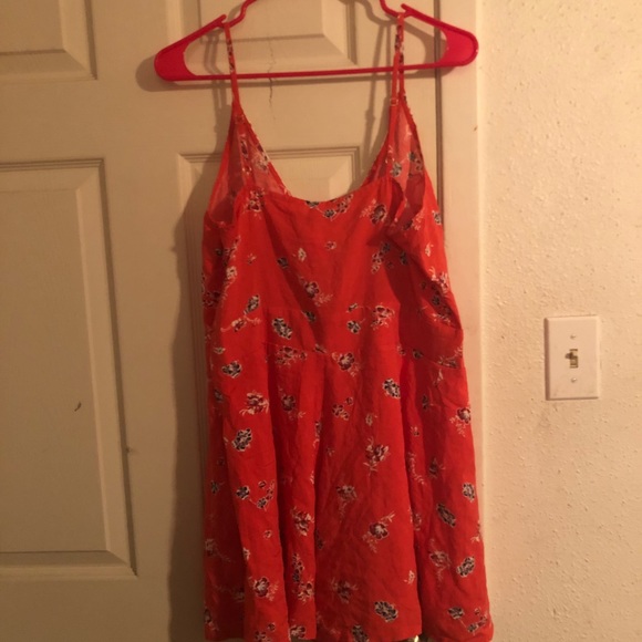 Cute Floral Romper - Picture 2 of 2